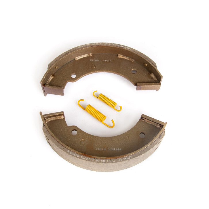 ADR brake shoe set complete with springs 