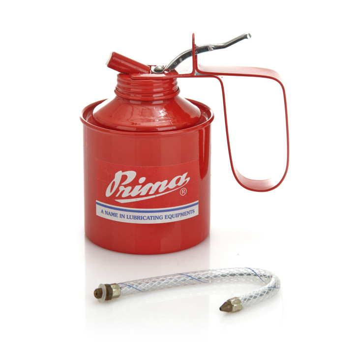 Oil can with pumping handle 